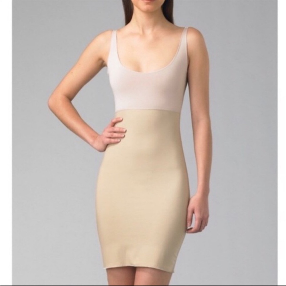 NWT Spanx hide & sleek full slip beige large